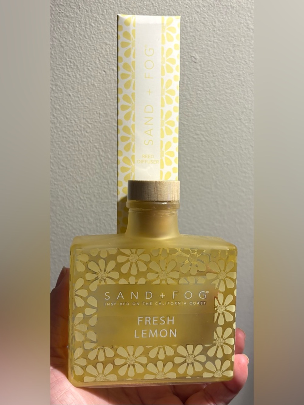 Sand + Fog Fresh Lemon Reed Diffuser - NEW